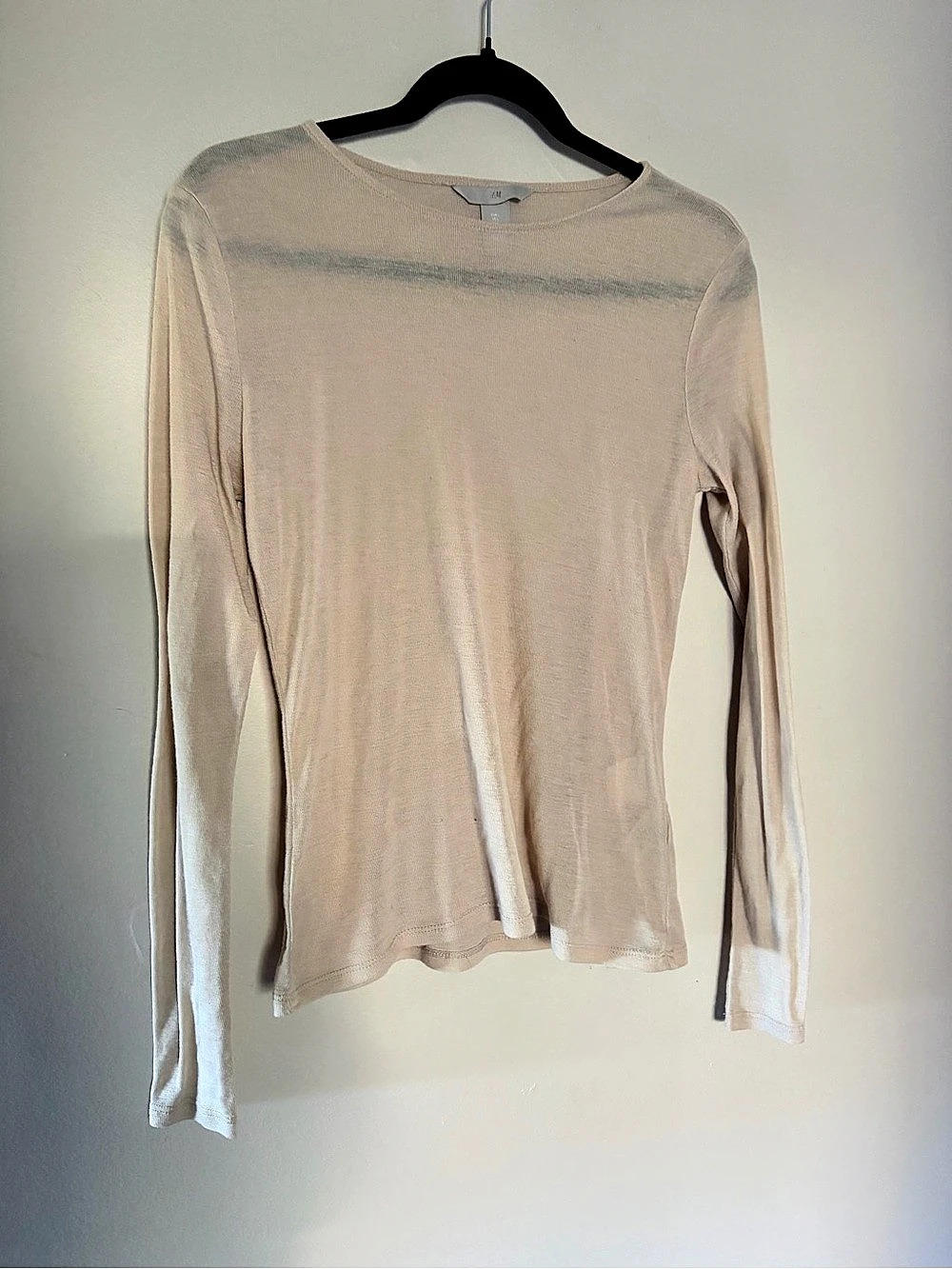 H&M Long Sleeve Semi-Sheer Top in Cream Size Medium